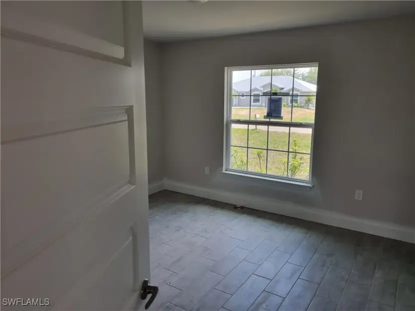 Picture of 1127 NW 14Th Ter, Cape Coral FL 33993