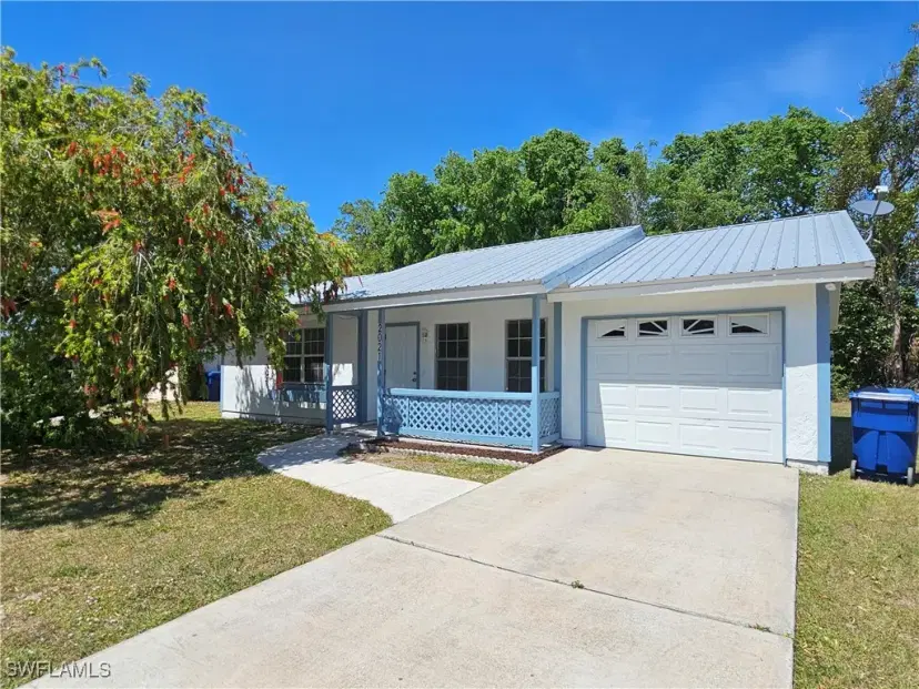 Picture of 2021 Clipper Terrace Trce, Labelle FL 33935
