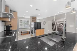 Picture of 3001 Sandpiper Bay Cir B103, Naples, FL 34112
