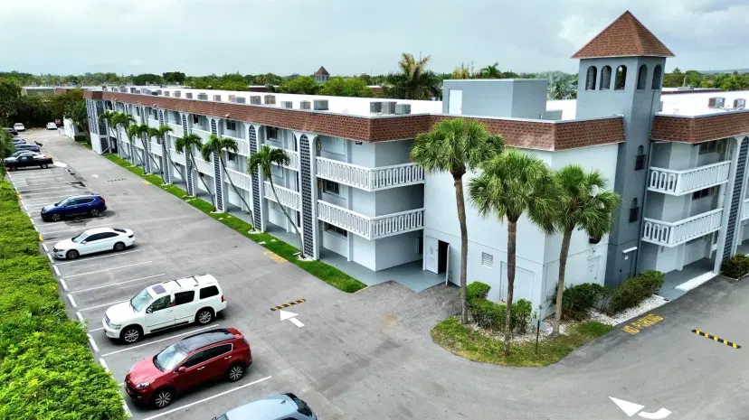Picture of 400 SE 10Th St 308, Deerfield Beach FL 33441