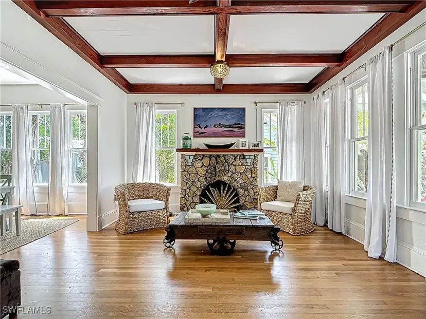 Picture of 1473 Barcelona Ave, Fort Myers FL 33901