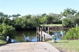 Picture of 4937 Royal Palm Dr, Estero, FL 33928
