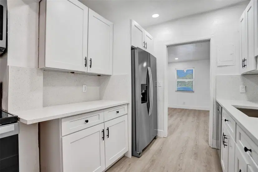 Picture of 1632 Lauderdale Manor Dr, Fort Lauderdale FL 33311