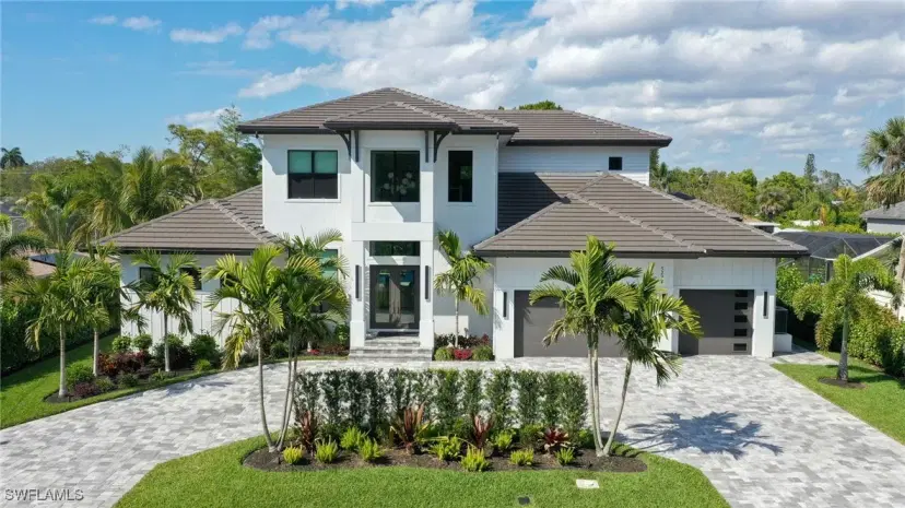 Picture of 5233 Cypress Ln, Naples FL 34113
