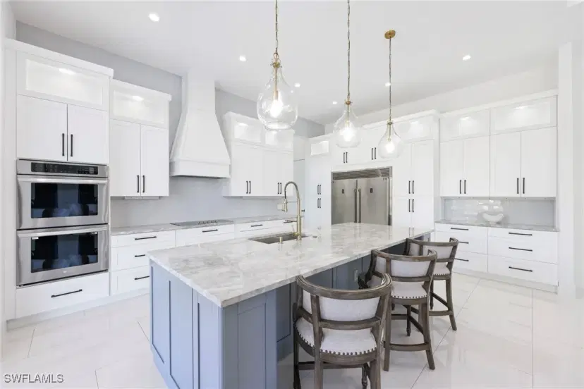 Picture of 5233 Cypress Ln, Naples FL 34113