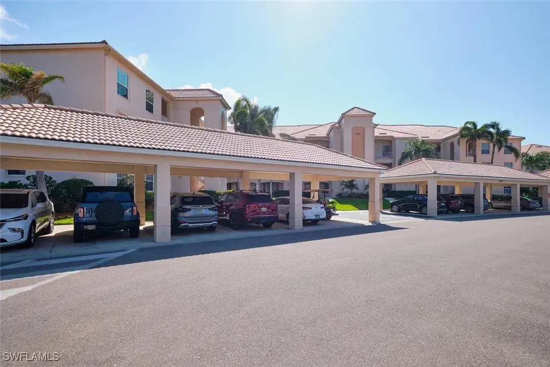 Picture of 9160 Southmont Cv 301, Fort Myers, FL 33908
