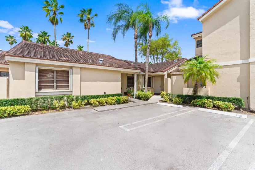 Picture of 6557 NW 172Nd Lane, Hialeah FL 33015