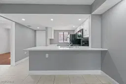 Picture of 2700 Park Windsor Dr 711, Fort Myers, FL 33901