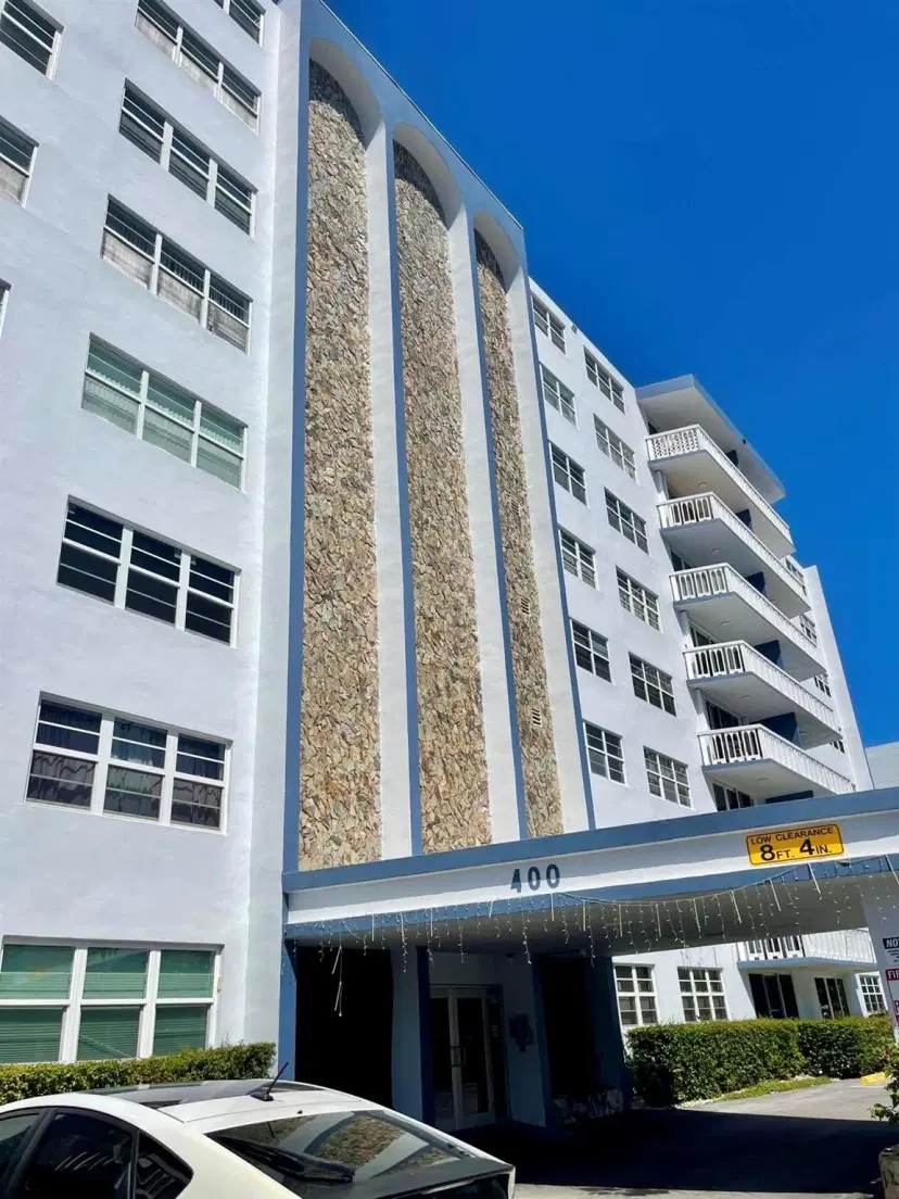 Picture of 400 NE 12Th Ave 305, Hallandale Beach FL 33009