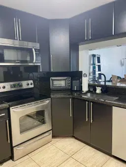Picture of 400 NE 12Th Ave 305, Hallandale Beach, FL 33009