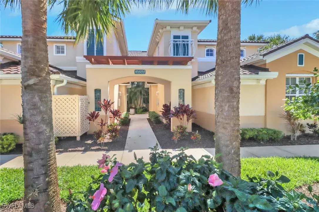 Picture of 10508 Sevilla Dr 202, Fort Myers, FL 33913