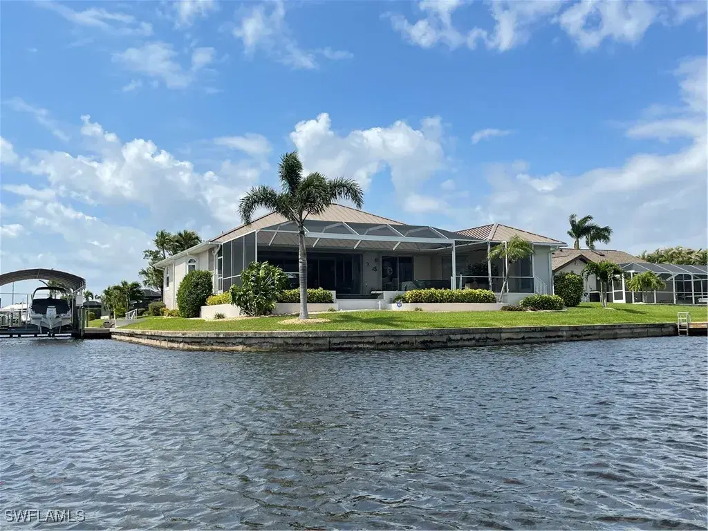 Picture of 1735 SE 41St St, Cape Coral, FL 33904