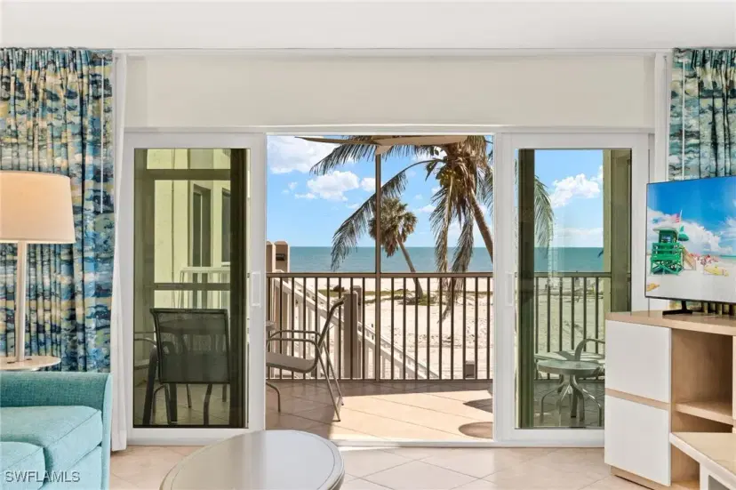 Picture of 2255 W Gulf Dr 117, Sanibel FL 33957