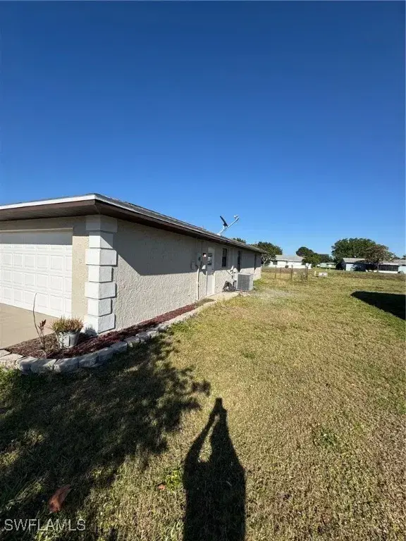Picture of 276 Ground Dove Cir, Lehigh Acres FL 33936