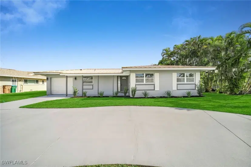 Picture of 5275 Stratford Ct, Cape Coral FL 33904