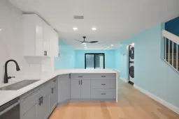Picture of 9770 NW 10Th Street 85, Pembroke Pines, FL 33024