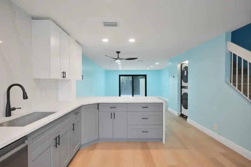 Picture of 9770 NW 10Th Street 85, Pembroke Pines FL 33024