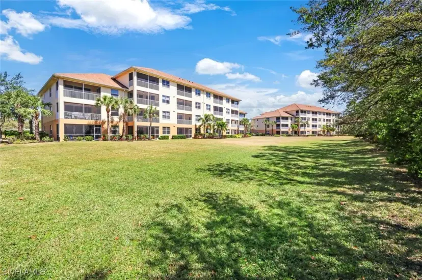 Picture of 10530 Amiata Way 105, Fort Myers FL 33913