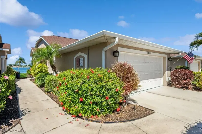 Picture of 3114 W Crown Pointe Blvd, Naples FL 34112