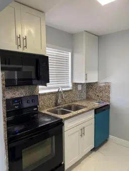 Picture of 6034 Forest Hill Boulevard 204, West Palm Beach, FL 33415