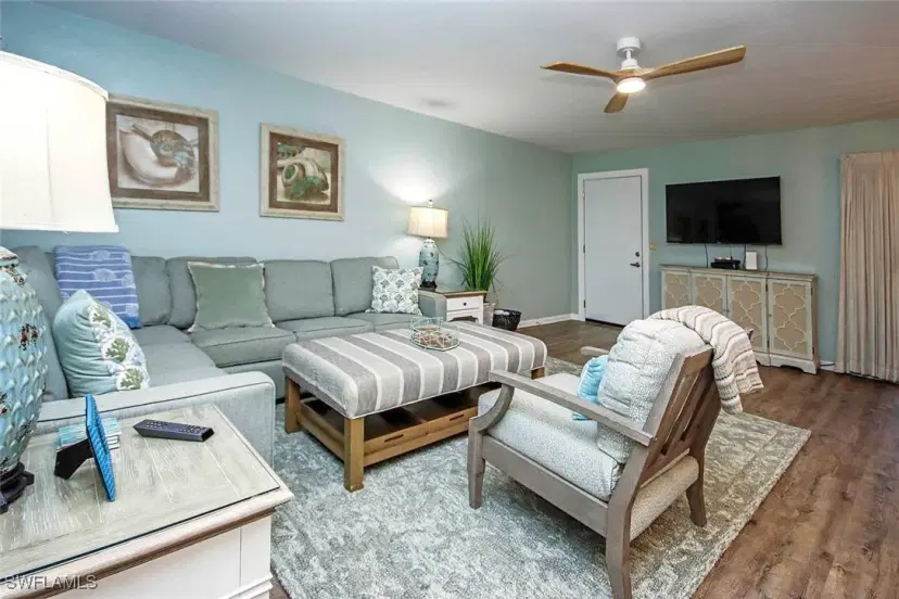 Picture of 827 E Gulf Dr G7, Sanibel FL 33957