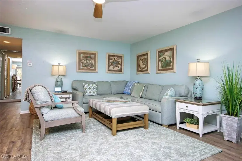 Picture of 827 E Gulf Dr G7, Sanibel FL 33957