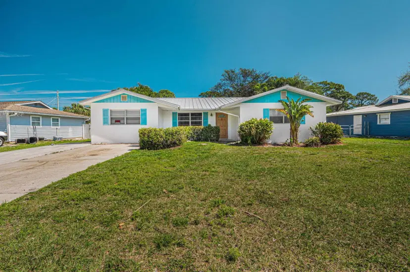 Picture of 4808 Sunset Boulevard, Fort Pierce FL 34982