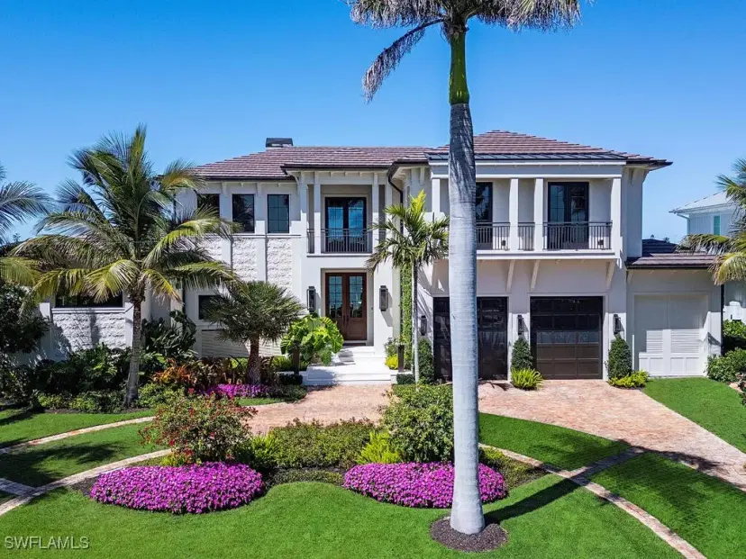 Picture of 2140 Kingfish Rd, Naples FL 34102