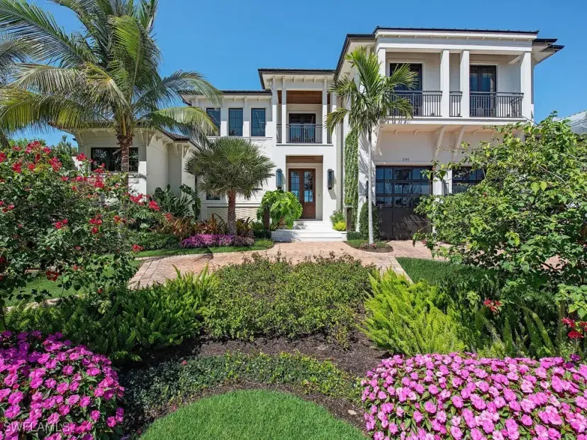 Picture of 2140 Kingfish Rd, Naples FL 34102