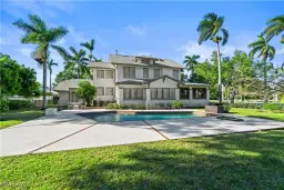 Picture of 3235 Avocado Dr, Fort Myers, FL 33901