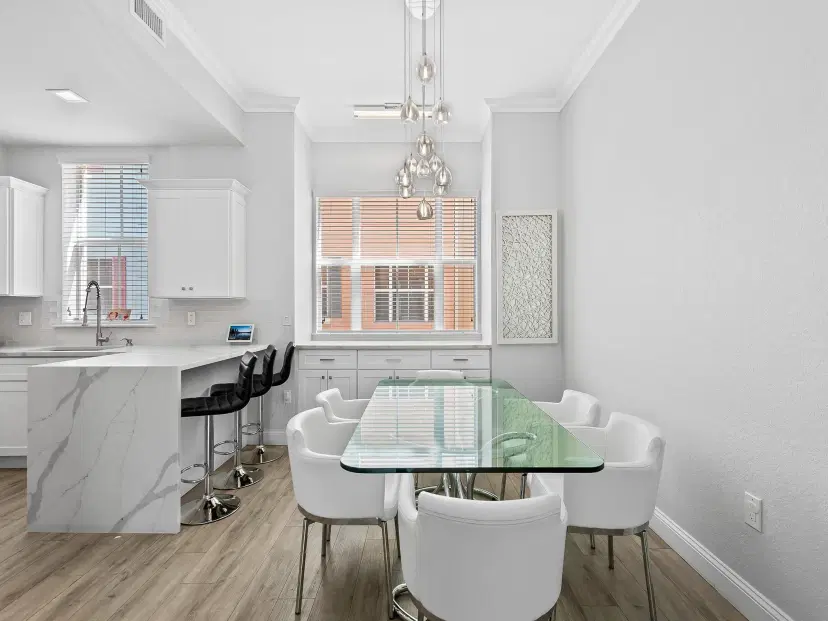 Picture of 530 NE 7Th Ave 1, Fort Lauderdale FL 33301
