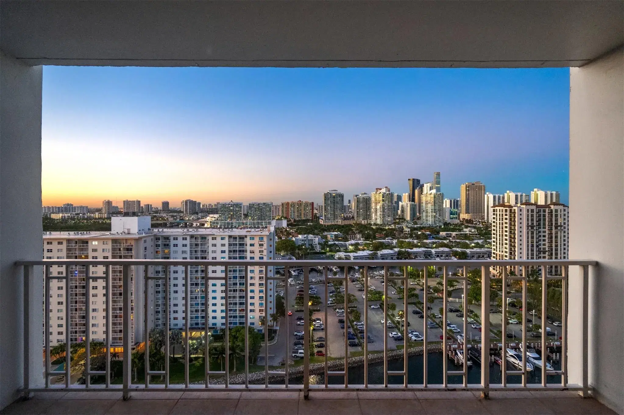 Picture of 500 Bayview Dr 2023, Sunny Isles Beach, FL 33160