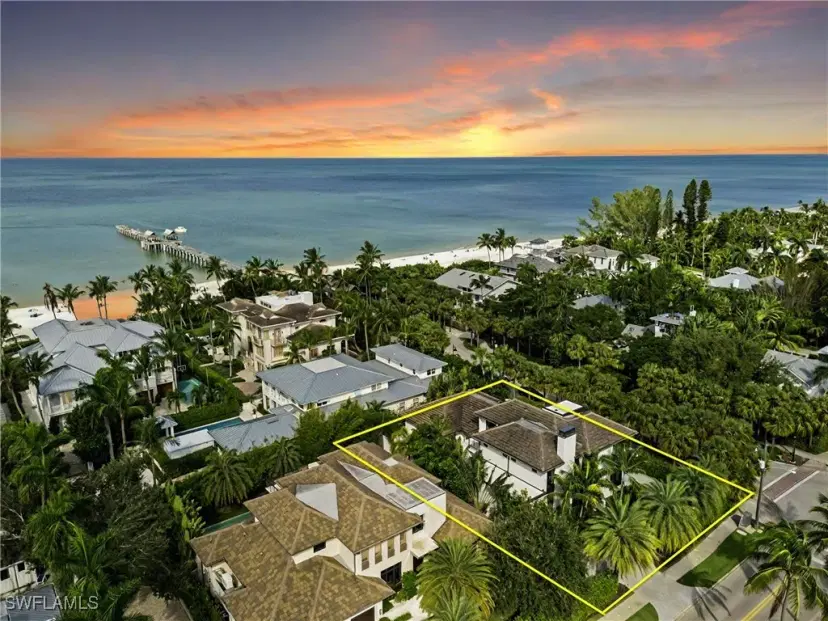 Picture of 1230 Gulf Shore Blvd S, Naples FL 34102