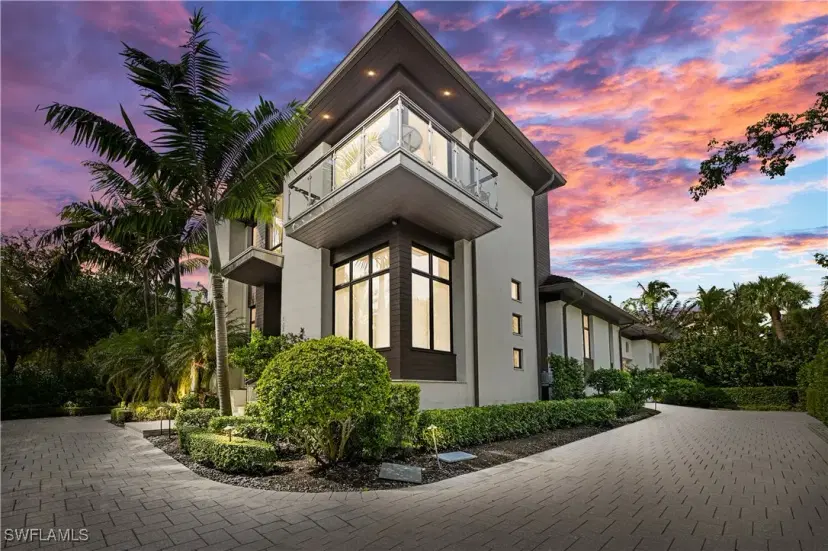 Picture of 1230 Gulf Shore Blvd S, Naples FL 34102