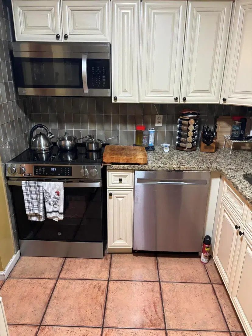 Picture of 9810 Pineapple Tree Drive 205, Boynton Beach FL 33436