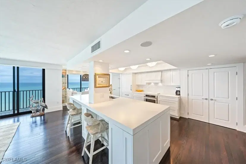 Picture of 10951 Gulf Shore Dr 1105, Naples FL 34108