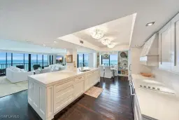 Picture of 10951 Gulf Shore Dr 1105, Naples, FL 34108