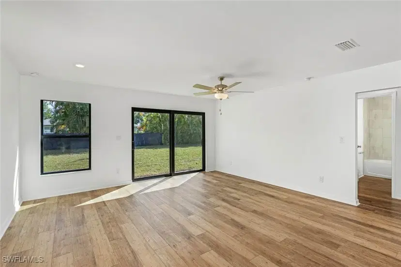 Picture of 844 Gedeon Rd, Lehigh Acres FL 33974