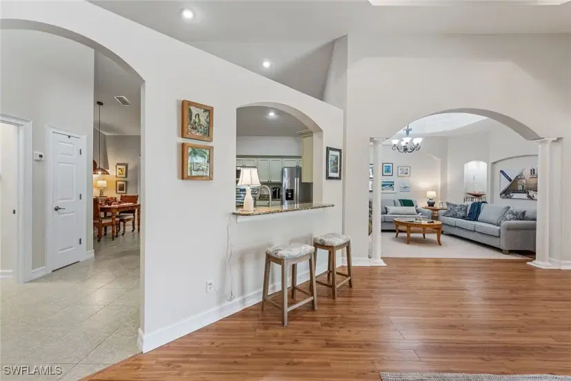 Picture of 1158 Oakes Blvd, Naples FL 34119