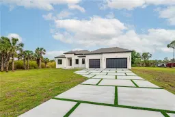 Picture of 2814 26Th Ave Se, Naples, FL 34117