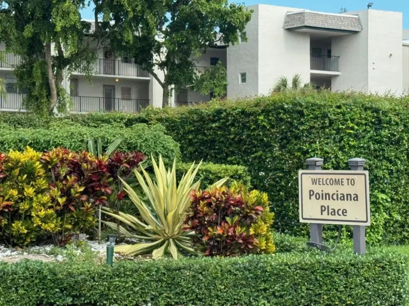 Picture of 9450 Poinciana Pl 310, Davie FL 33324
