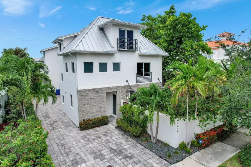 Picture of 1407 NE 4Th Place, Fort Lauderdale FL 33301
