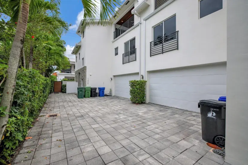 Picture of 1407 NE 4Th Place, Fort Lauderdale FL 33301