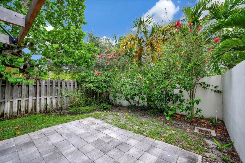 Picture of 1407 NE 4Th Place, Fort Lauderdale FL 33301