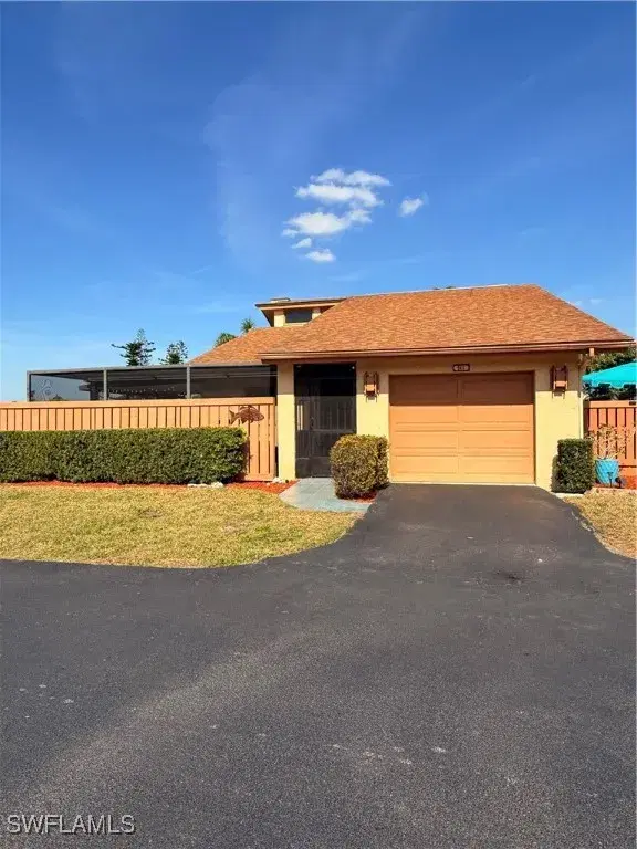 Picture of 6411 Royal Woods Dr, Fort Myers FL 33908