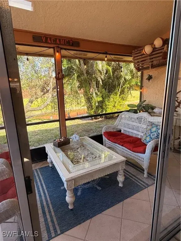 Picture of 6411 Royal Woods Dr, Fort Myers FL 33908