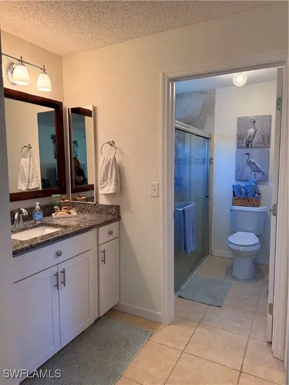 Picture of 6411 Royal Woods Dr, Fort Myers FL 33908