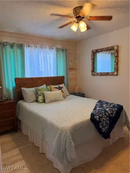 Picture of 6411 Royal Woods Dr, Fort Myers, FL 33908