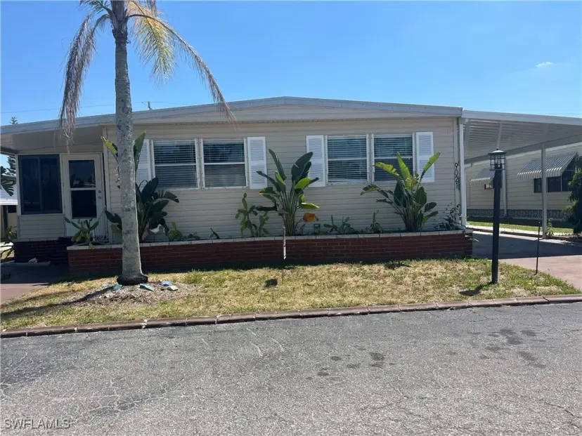 Picture of 9021 Flamingo Cir, North Fort Myers FL 33903