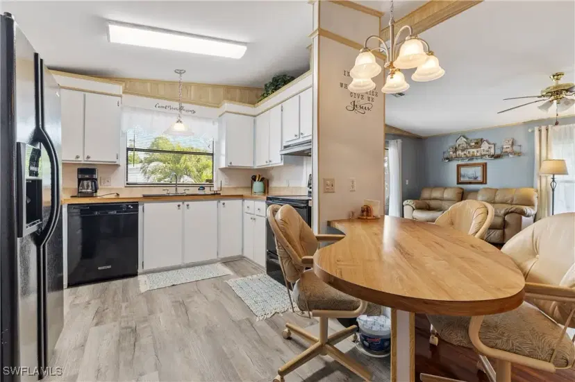 Picture of 9029 Flamingo Cir, North Fort Myers FL 33903